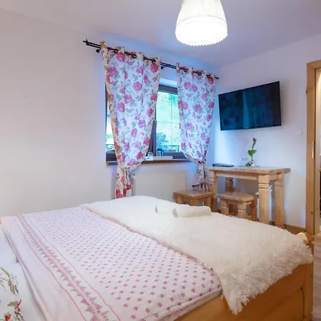 Malinovy Sen Bed & Breakfast 3*