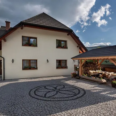 Malinovy Sen Bed & Breakfast 3*