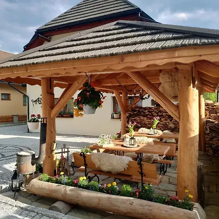 Malinovy Sen 住宿加早餐酒店 3*