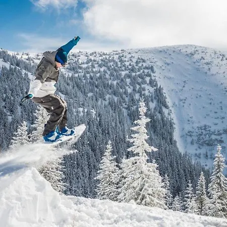 Malinovy Sen Bed & Breakfast 3*